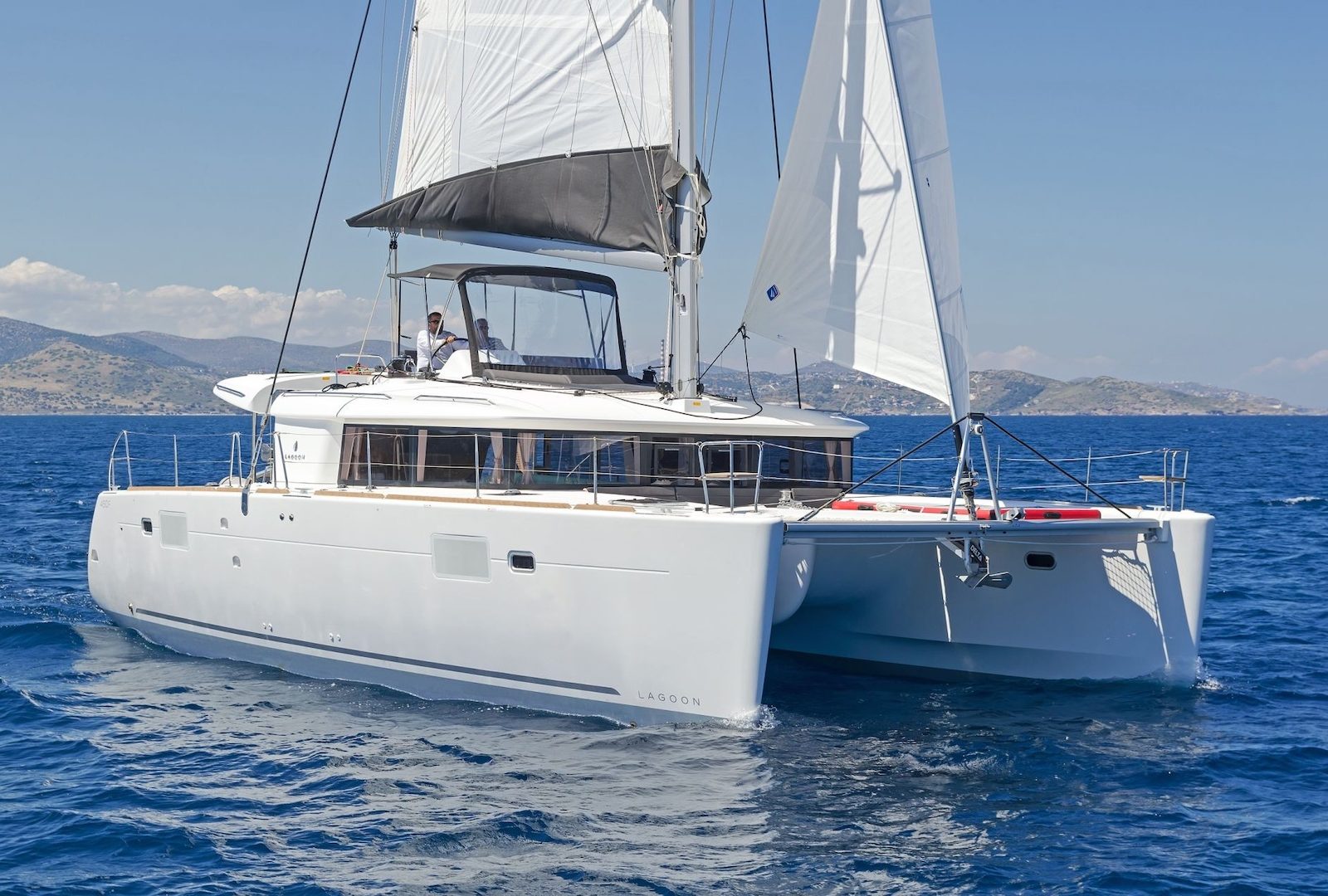 diva-catamaran-Upt2_36193L