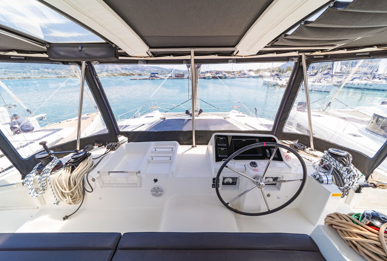 diva-catamaran-_dsc4427l